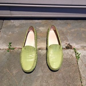 Tod’s leather green woman loafers
